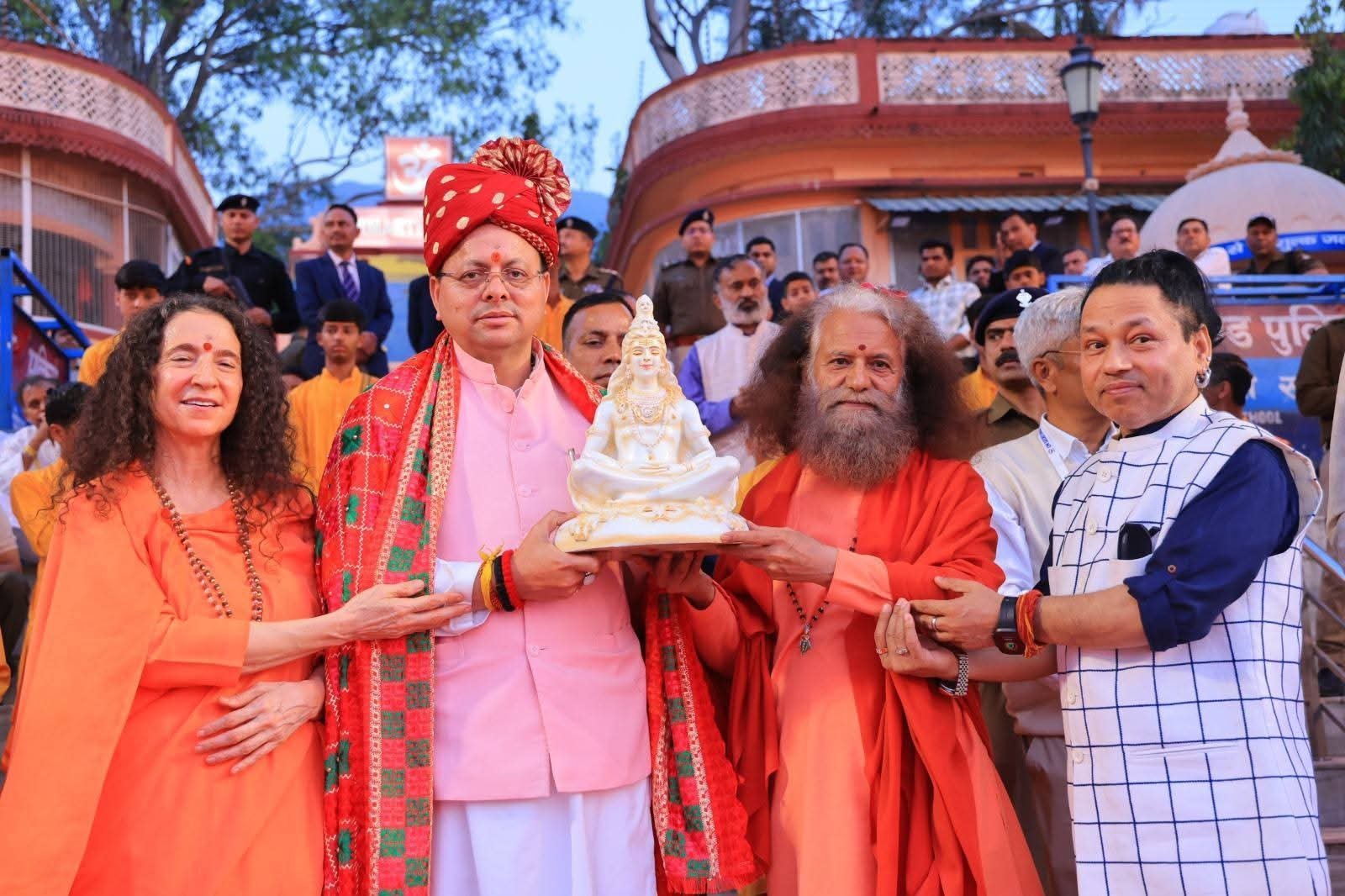 उत्तराखण्ड केवल देवभूमि ही नहीं, बल्कि योग और अध्यात्म की भूमि भी है- मुख्यमंत्री धामी